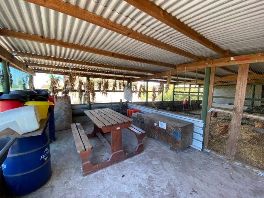 Commercial Property for Sale in Hartebeesfontein Western Cape